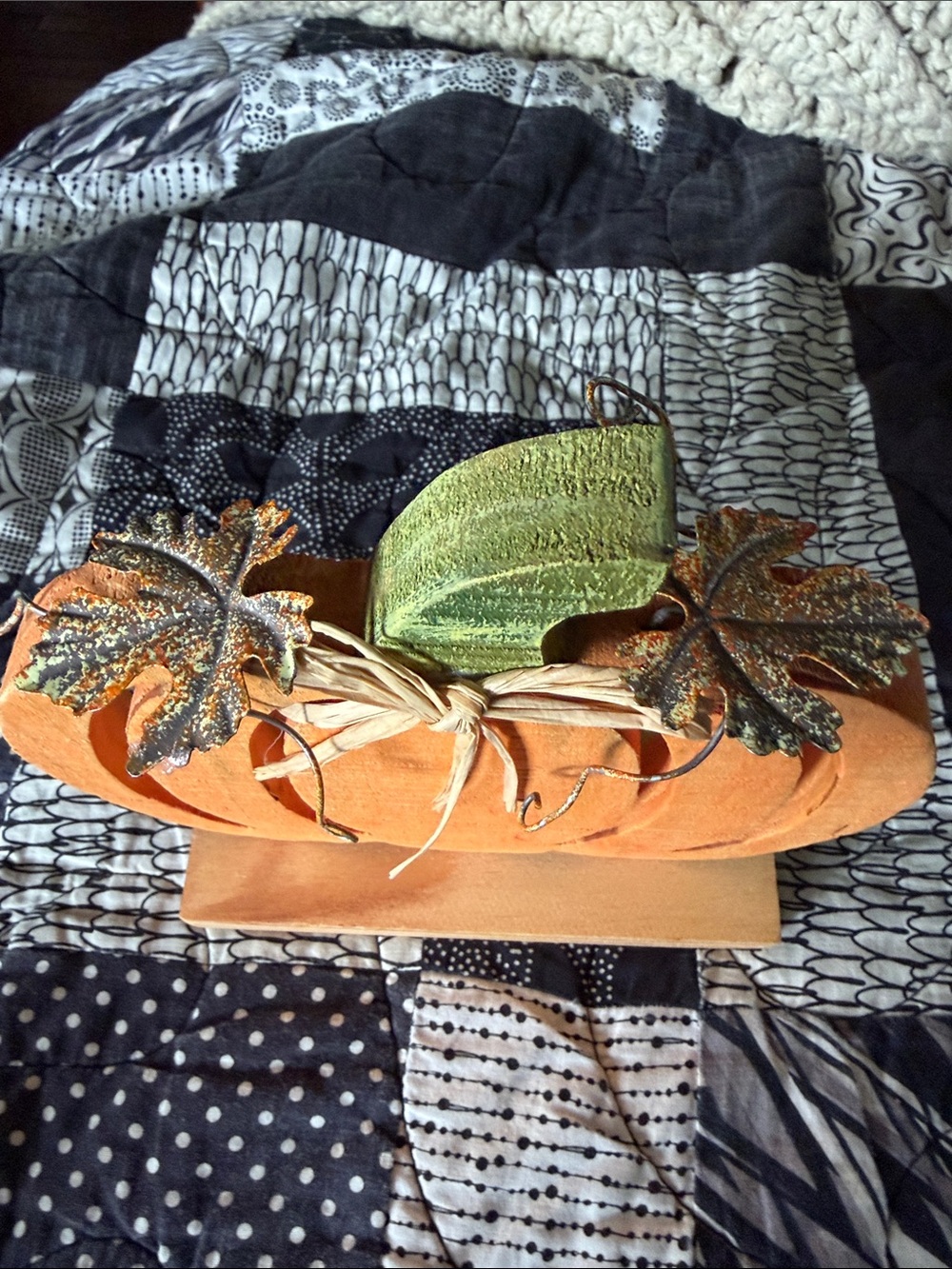 Rustic Orange Wooden Pumpkin Table Decor with Raffia Bow and metal leaves NWT - Picture 2 of 5